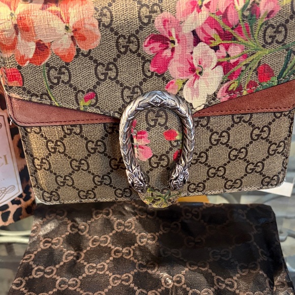 Gucci Dionysus GG Blooms Bag - Picture 2 of 16